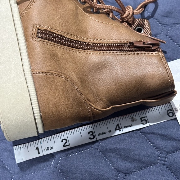 Brown Tan Boots Lace Up combat boots fall size 6 womens leather autumn - Picture 12 of 14